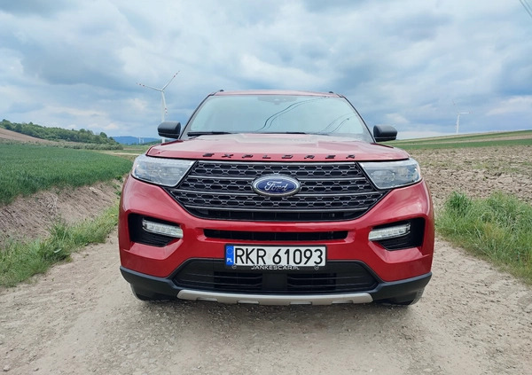 Ford Explorer cena 169000 przebieg: 80000, rok produkcji 2021 z Krosno małe 781